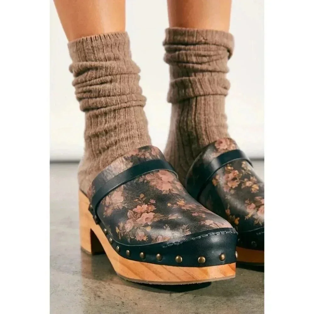 New Free People Calabasas Floral Wooden Clogs Black Womens 7